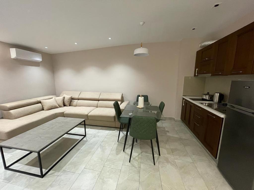 Sevians Apartments Golem  Εξωτερικό φωτογραφία